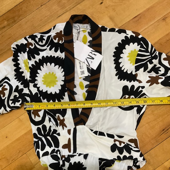 ZARA  PRINTED WRAP DRESS ECRU SIZE S BLOGGERS FAVORITE 💕 ❤️ - Picture 14 of 16